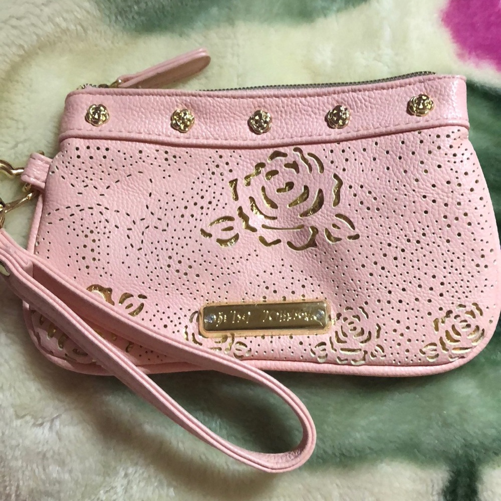 NWOT Betsey Johnson wristlet